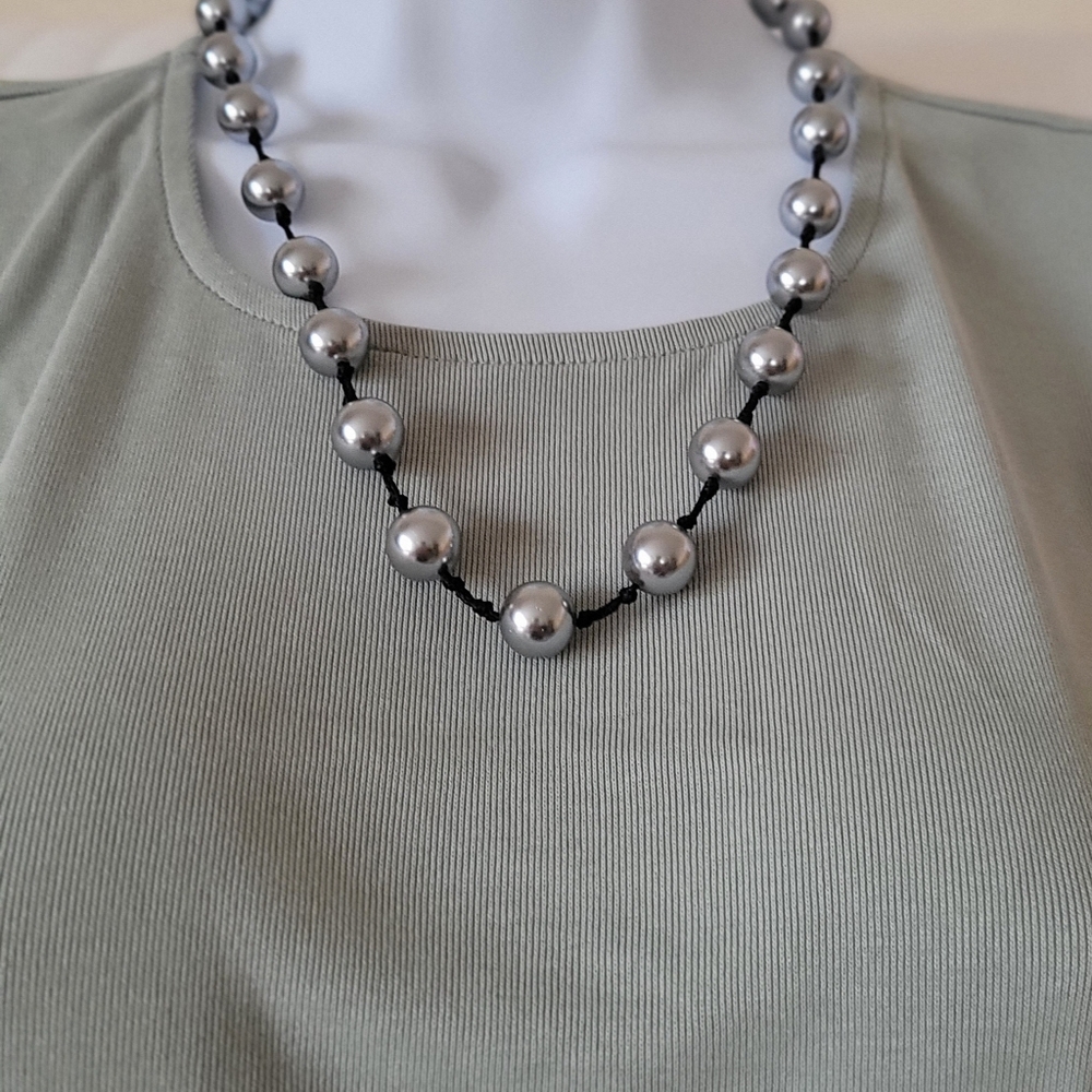 Necklace * - Picture 2 of 5